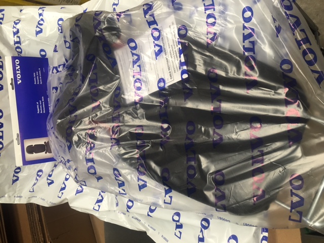 32403698 - Interior: Booster Seat Backrest Wool Fabric for Volvo: S60, S90, V60, V90, V90 Cross Country, XC60, XC90 Image