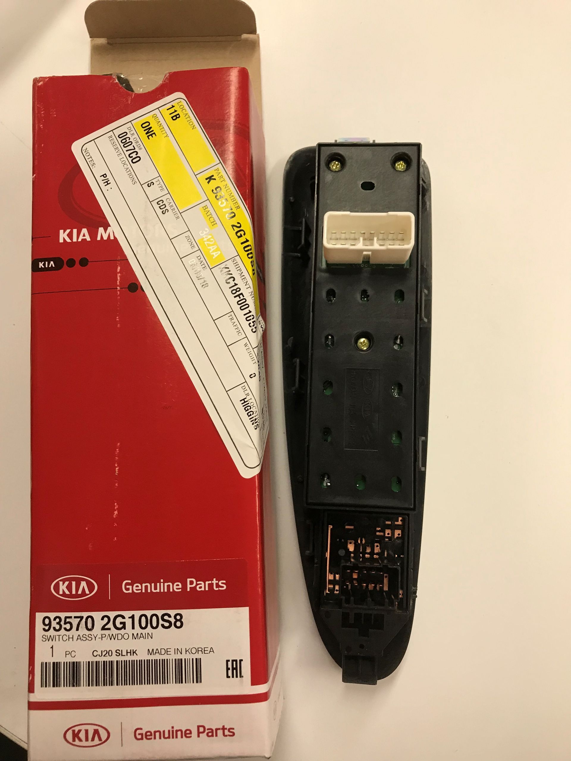 935702G100S8 - Body: Window Switch for Kia: Optima Image