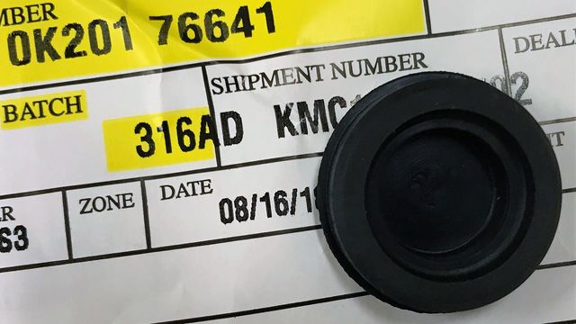 K20176641 - : Wiper Arm Cap for Kia: Rio, Sephia, Spectra, Sportage Image