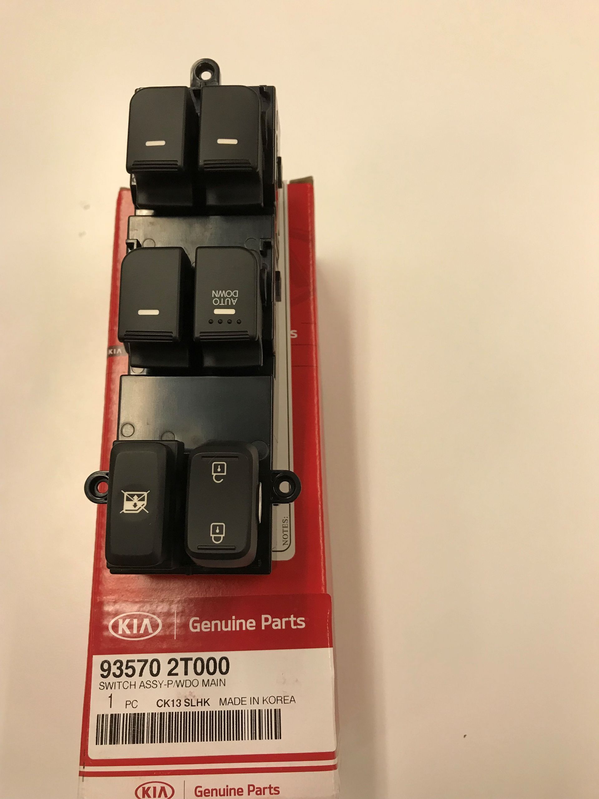 935702T000 - Body: Window Switch for Kia: Optima Image