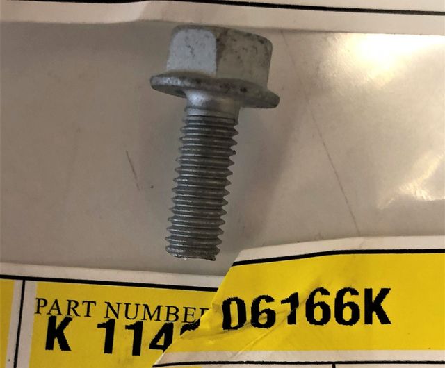 1140306166K - : Oil Outlet Tube Mount Bolt for Kia: Amanti, Cadenza, Carnival, EV6, EV9, Forte, Forte Koup, K4, K5, K900, Niro, Niro EV, Optima, Rio, Sedona, Seltos, Sorento, Soul, Sportage, Stinger, Telluride Image