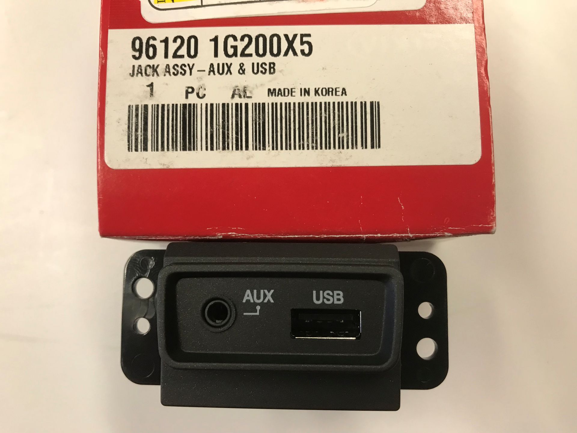 961201G200W6 - : Auxiliary Jack for Kia: Rio Image