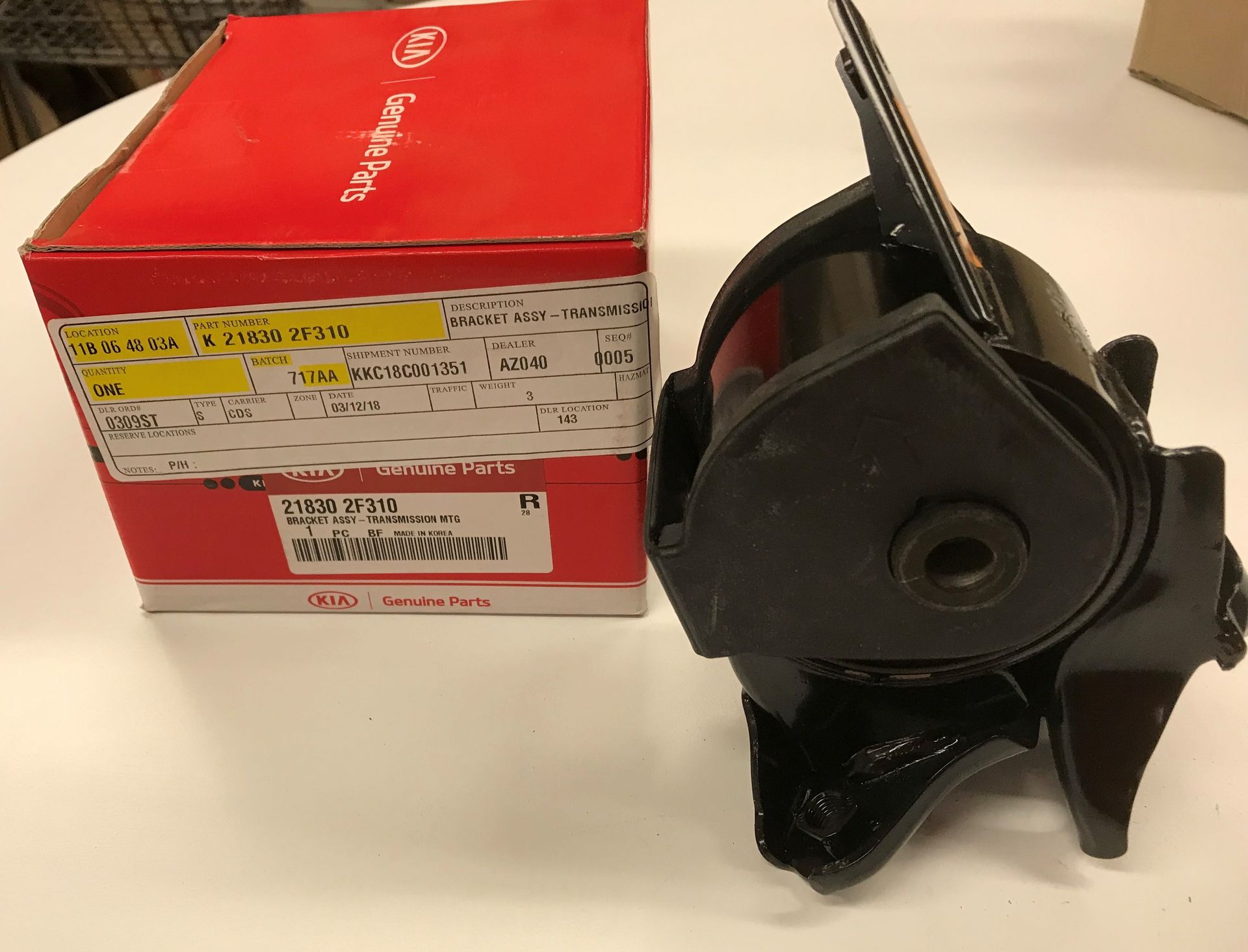 21830-2F310 - Trans Mount Bracket 2004-2009 Kia | Kia.Parts