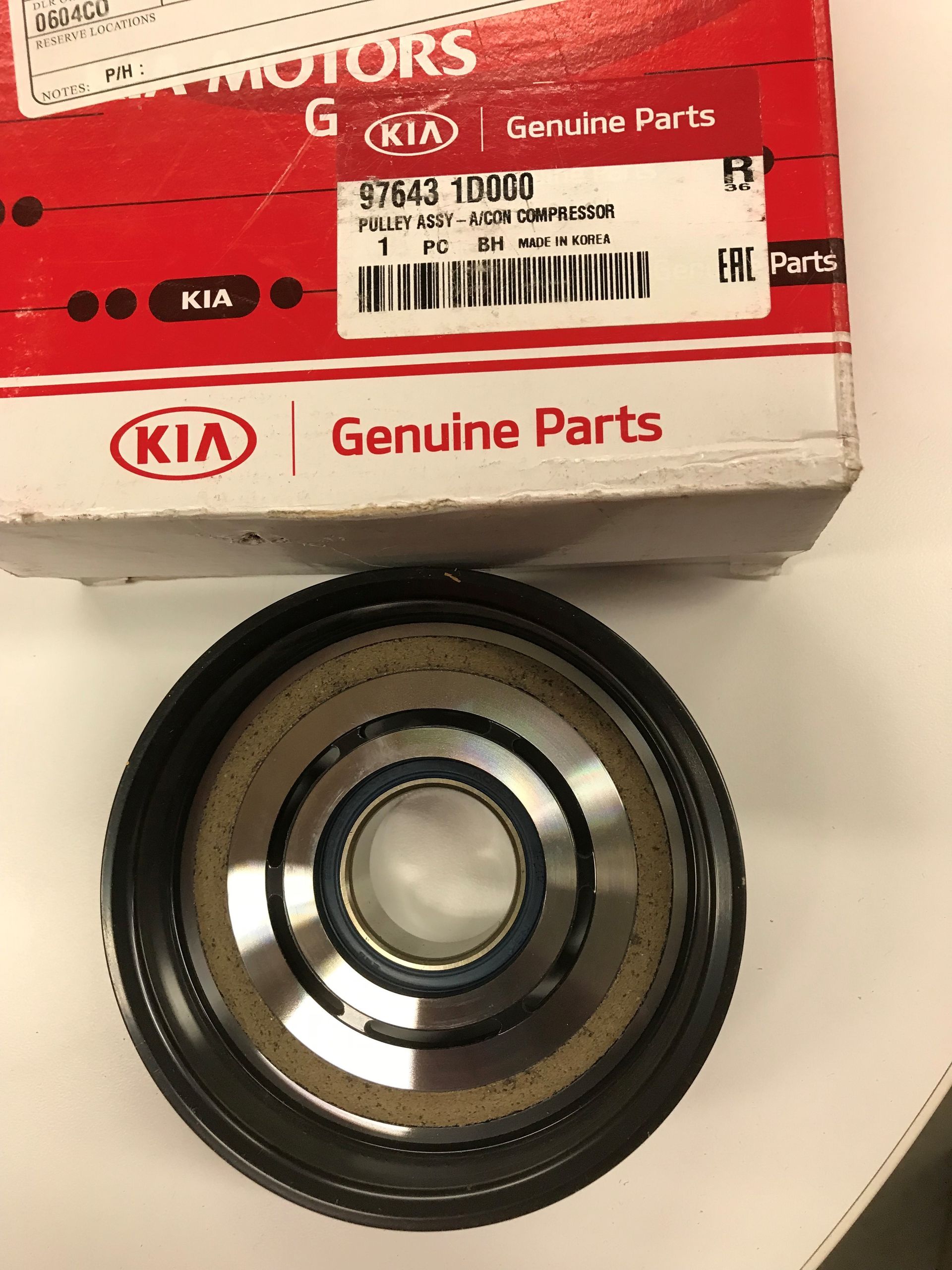 976431D000 - HVAC: Clutch &amp; Pulley for Kia: Forte, Forte Koup, Rondo Image