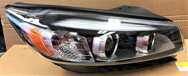 thumbnail image 2 of KAPAMZ Right Passenger Halogen Tail Light For 2016-2018 Kia Sorento (Outer RH) 2 of 3