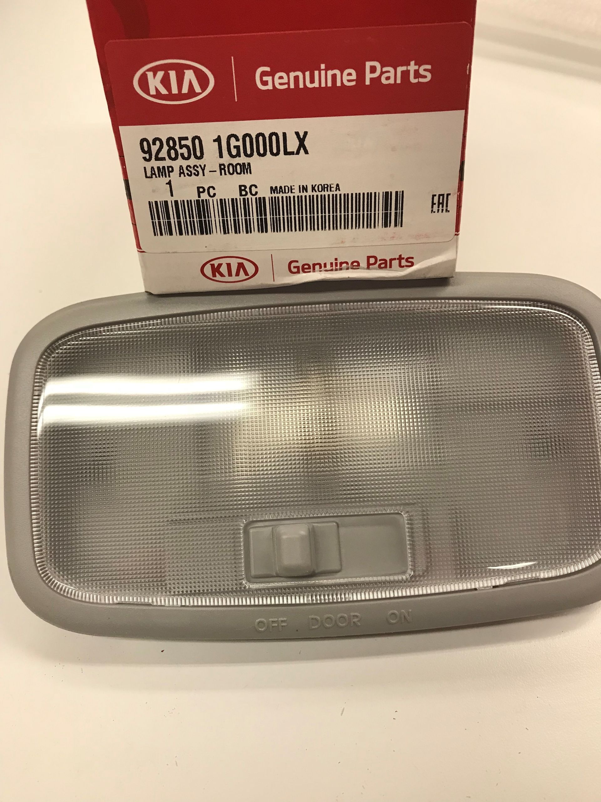 928501G000LX - : Dome Lamp Assembly for Kia: Rio, Rio5 Image