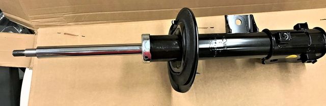 546514C320 - : Strut for Kia: Optima Image