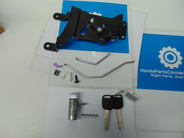 8Z07T6Z100D - Serviceable Components: 2018-2019 Honda Ridgeline - Tailgate Lock, Cylinder for Honda: Ridgeline Image