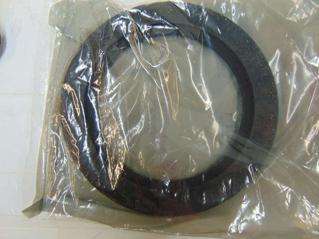 ホンダ 51404-T6Z-A01 - 2016-2025 Honda - Rubber Front Spring (Upper