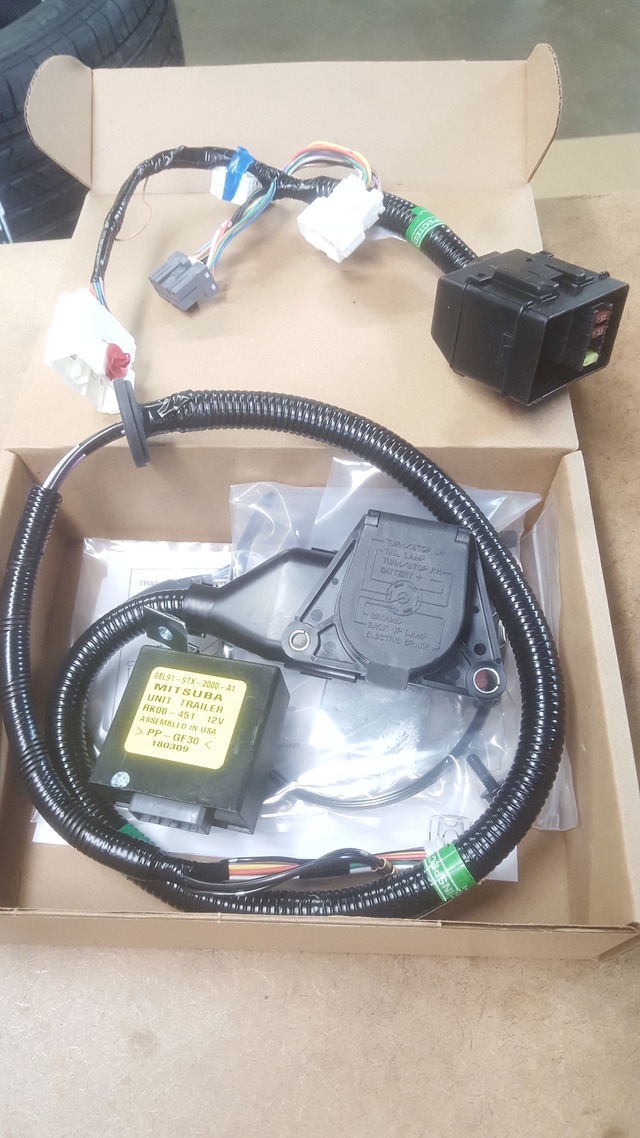 8L91TG7101 - Towing: 2016-2018 Honda Pilot Trailer Hitch Wiring Harness Kit for Honda: Pilot Image