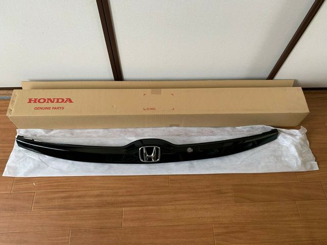 2015-2020 Honda Fit Garnish Rear License Assembly | Genuine Honda