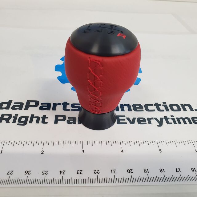 Black & Red 6-Speed Gear Shift Knob For Honda Accord, S2000, Civic, NSX, CRV – Tarmac Eater T2