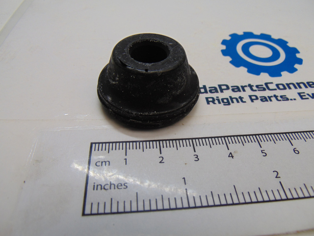 52725-S5D-A04 - 2001-2014 Honda - Rubber Shock Absorber Mounting ...