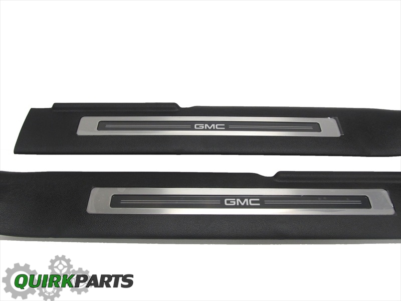 22933517 - Exterior: Door Sill Plates, Illuminated for GMC: Yukon, Yukon XL Image