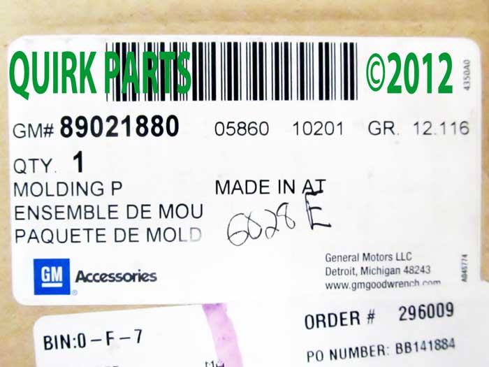 89021880 - Exterior: 2004-2010 Chevrolet Aveo Pontiac G3 Bodyside Moulding Package Black GENUINE OEM for Chevrolet: Aveo Image