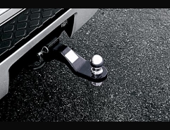 T99T5BY520 - Trailering: Tow Hitch Receiver for Nissan: Altima, Frontier Image
