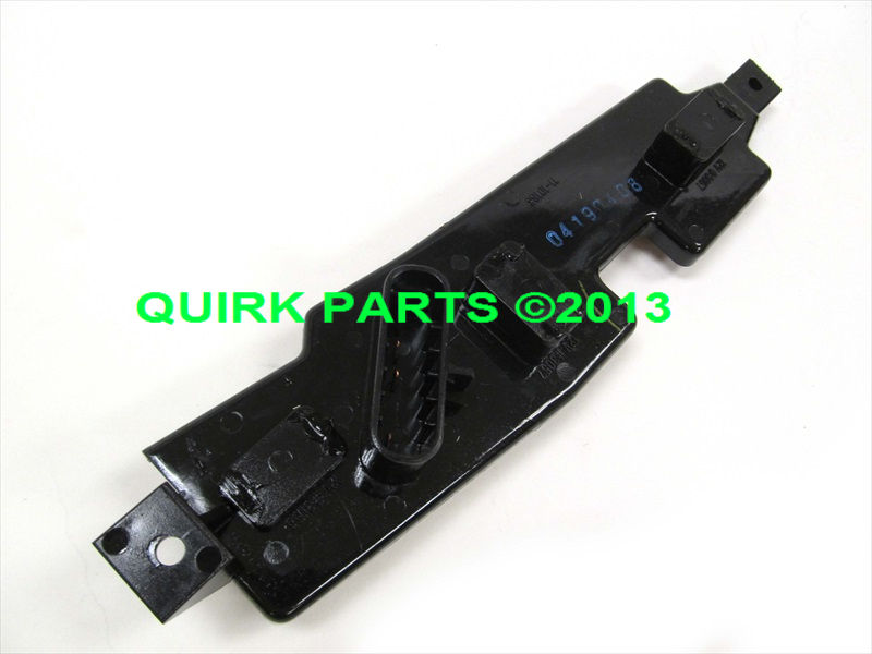 16511566 - Electrical: Circuit Board for Cadillac: Escalade | Chevrolet: Blazer, C1500, C2500, C3500, K1500 Pickup, K2500 Pickup, K3500 Pickup, Suburban C1500, Suburban C2500, Suburban K1500, Suburban K2500, Tahoe | GMC: C1500 Pickup, C2500 Pickup, C3500 Pickup, K1500 Pickup, K2500 Pickup, K3500 Pickup, Suburban C1500, Suburban C2500, Suburban K1500, Suburban K2500, Yukon Image