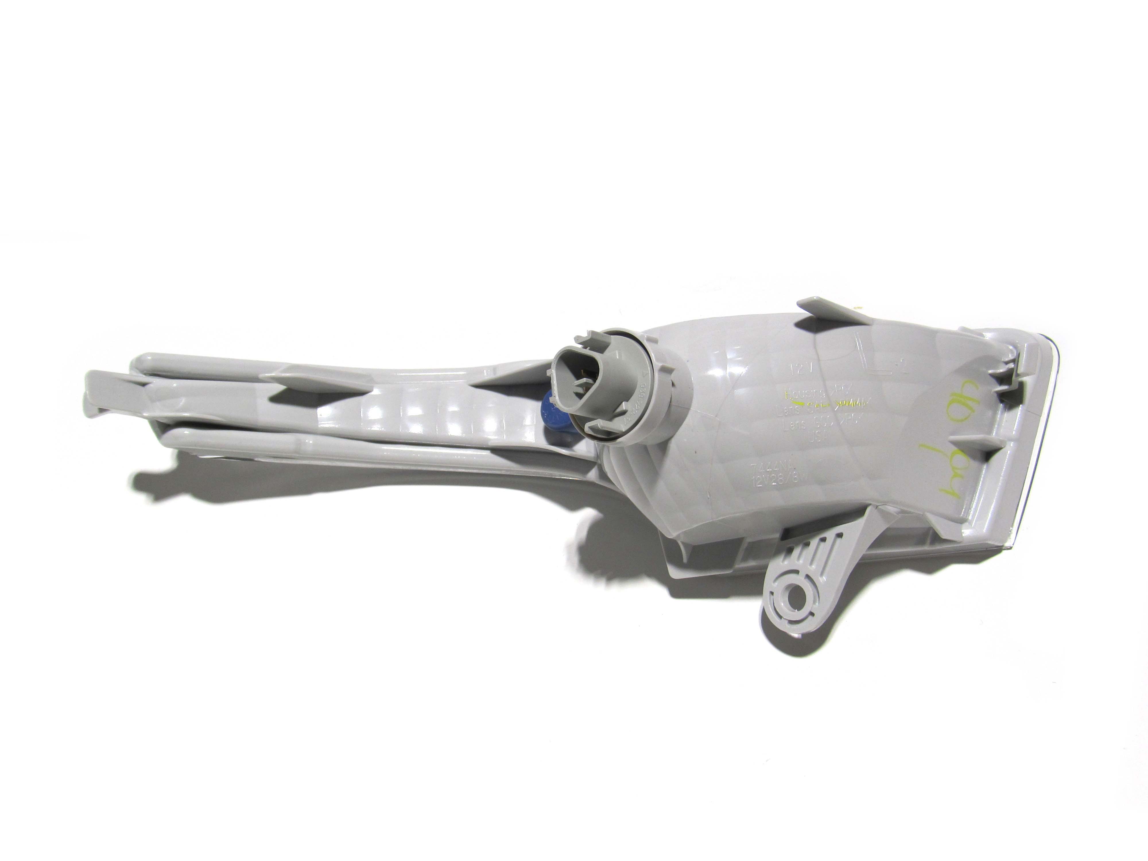 261303TA0A - : OEM NEW 2013-2015 Nissan Altima Passenger Side From Bumper Turn Lamp 26130-3TA0A for Nissan: Altima Image