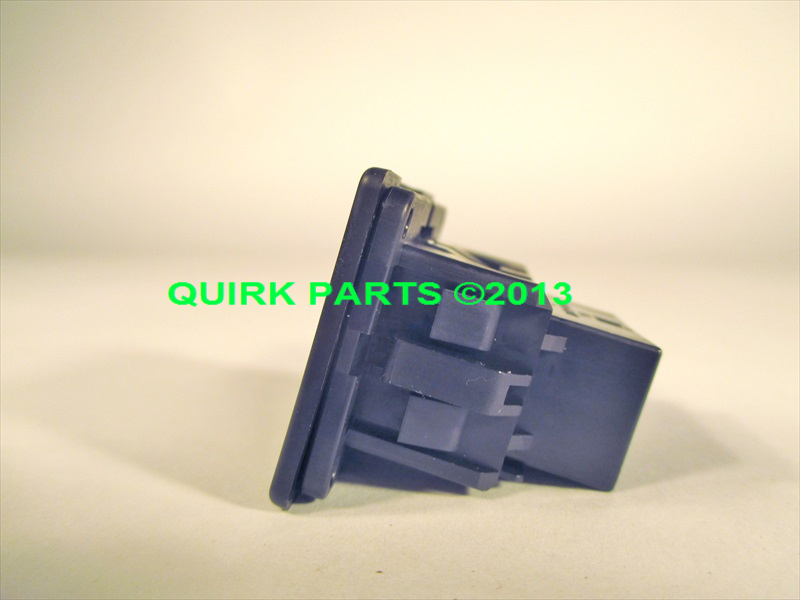 284H39N00A - Body: Auxiliary Jack for Nissan: 370Z, Cube, Sentra Image