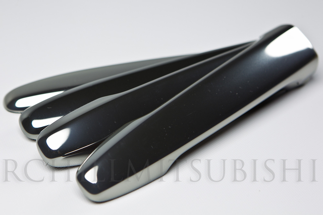 MZ576228EX - Exterior: Door Handle Covers - Chrome - W/O Fast Key for Mitsubishi Image