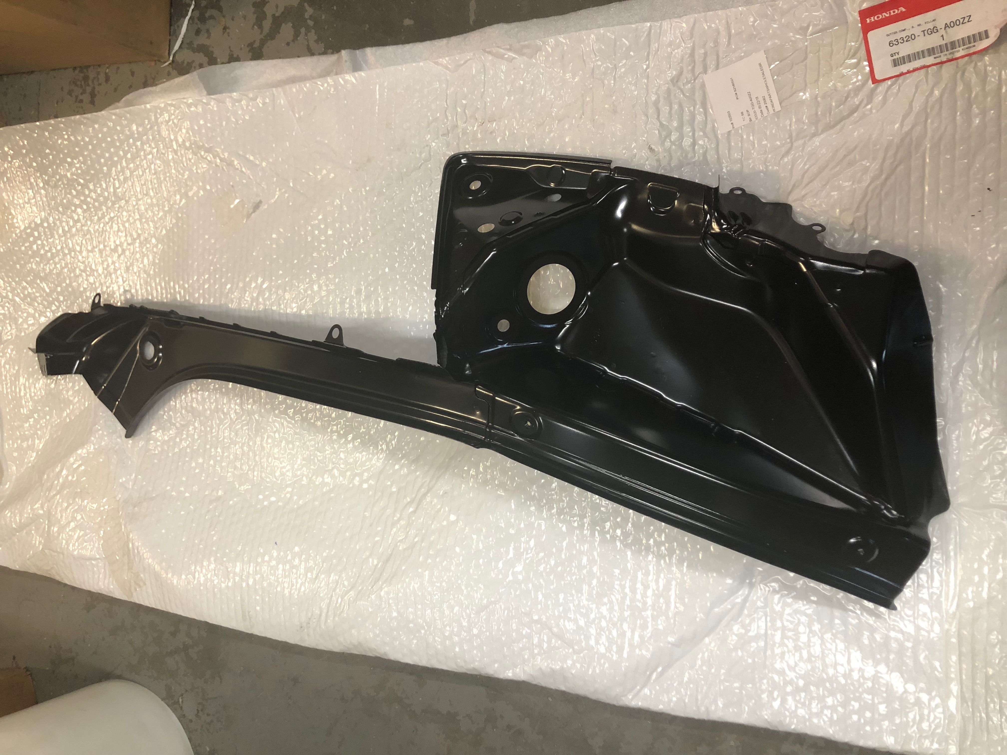 2017-2021 Honda Civic Tail Lamp Pocket 63320-TGG-A00ZZ