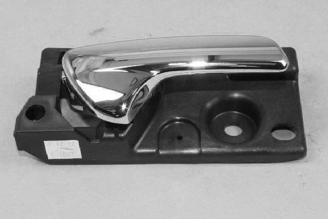 68079302AB - Doors, Door Mirrors and Related Parts: Door Interior Handle, Right for Dodge: Durango | Jeep: Grand Cherokee, Grand Cherokee WK Image