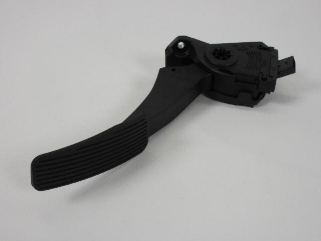 5281225AD - Brakes: Accelerator Pedal for Chrysler: Town &amp; Country | Dodge: Grand Caravan | Ram: C/V Image