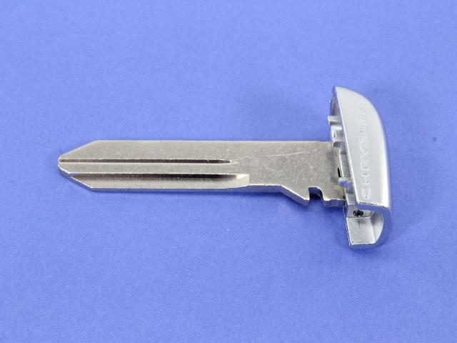 68200221AA - Electrical: Blank Key for Chrysler: 200, 300 | Dodge: Challenger, Charger, Dart, Durango, Journey, Viper | Jeep: Cherokee, Grand Cherokee, Grand Cherokee WK | Ram: 1500, 1500 Classic, 2500, 3500 | SRT: Viper Image