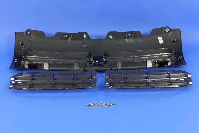 5MA10TZZAC - Exterior Ornamentation: Radiator Grille for Ram: ProMaster 1500, ProMaster 2500, ProMaster 3500 Image