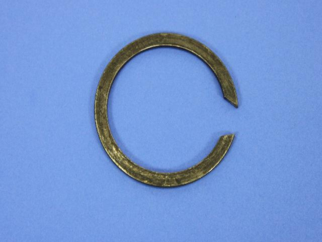 4338933 - Transfer Case Model 231 [DHN]: Snap Ring for Dodge: Dakota, Durango, Ram 2500, Ram 3500 | Jeep: Cherokee, Liberty, Wrangler | Ram: Dakota Image