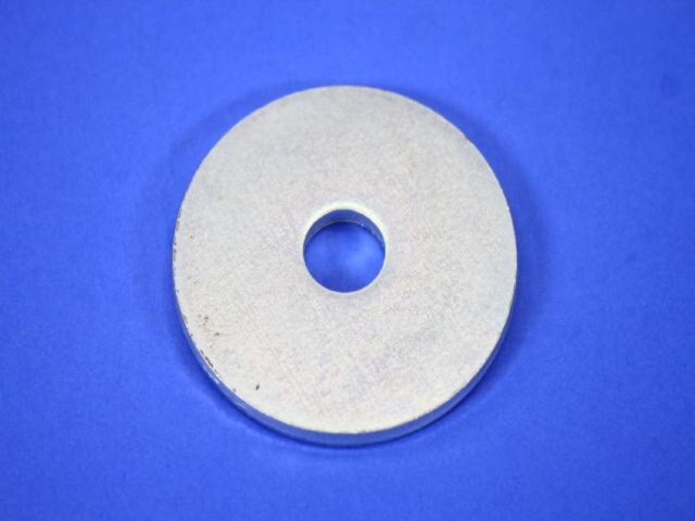 5039022AA - Rear Suspension: Shock Absorber Retainer for Chrysler: 300 | Dodge: Challenger, Charger, Magnum Image