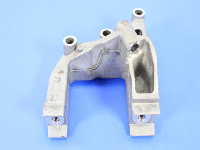 5085826AB - 3.5L Gas; Engine: Transmission Mount Bracket for Chrysler: 200, Sebring | Dodge: Avenger, Journey Image