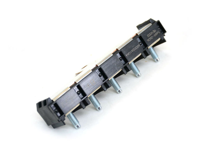 Yumaページ 2014-2018 Mopar Z Case Fuse Array 68202610AA | My Mopar Parts