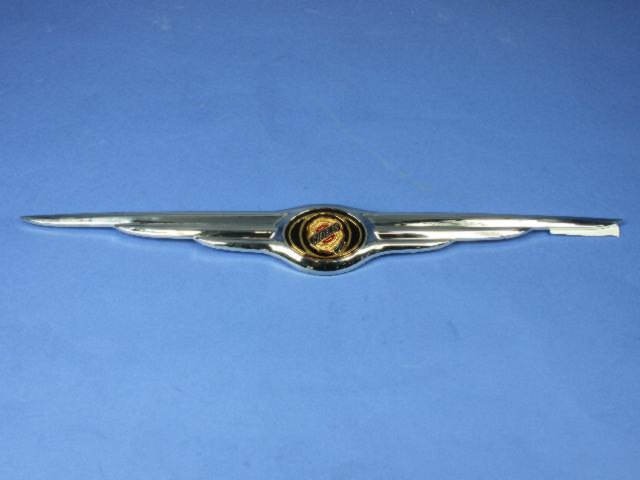 68019645AB - Exterior Ornamentation: Emblem for Mopar Image