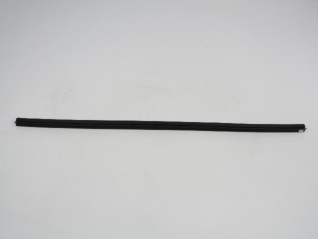 68081082AA - Body Sheet Metal Except Doors: Sunroof Seal for Chrysler: 200, 300, Pacifica, Voyager | Jeep: Grand Cherokee, Grand Cherokee WK Image