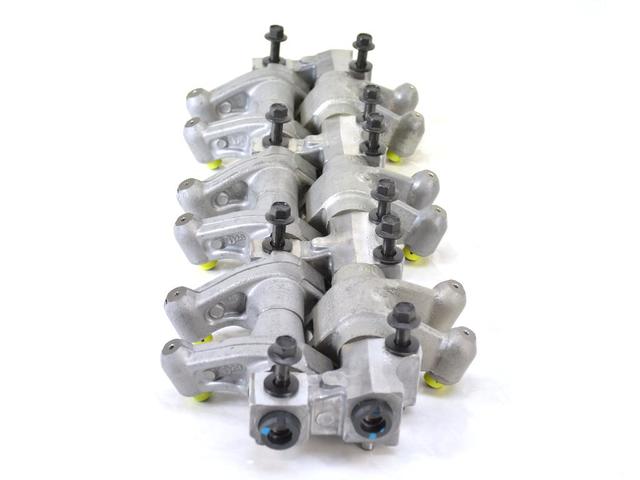 2007 Mopar Inlet And Exhaust Valve Rocker Arm Assembly 4892293AC