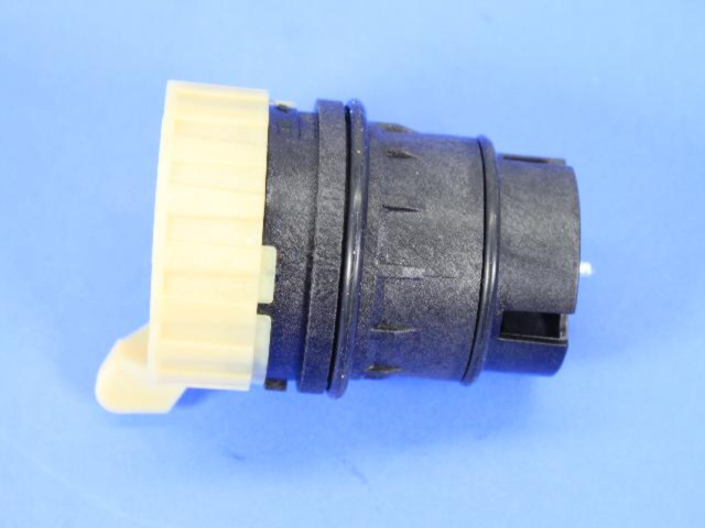 68021352AA - NAG1; W5A380; 5-Speed; Automatic Transmission: Adapter Plug for Chrysler: 300, Crossfire | Dodge: Challenger, Charger, Durango, Magnum, Nitro, Sprinter 2500, Sprinter 3500 | Jeep: Commander, Grand Cherokee, Wrangler, Wrangler JK Image