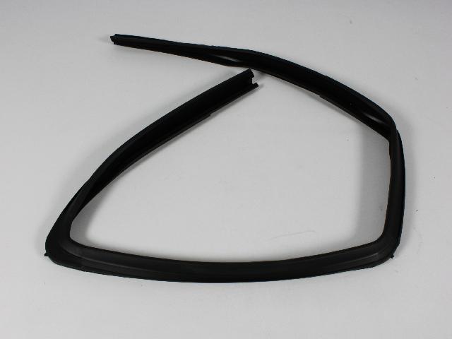 Genuine Nissan Upper Retainer 62290-ZX00A | eBay