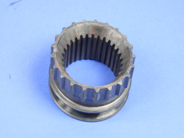 83503542 - Transfer Case Model 242 [DHP]: Mode Synchronizer Sleeve for Jeep: Cherokee, Grand Cherokee, Liberty Image