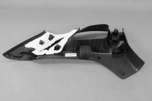 1UD04LC5AF - Interior Trim: Quarter Trim Panel, Right for Jeep: Cherokee Image