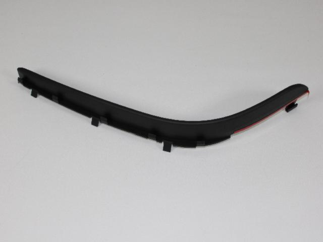 1WQ46RXFAB - Exterior Ornamentation: Wheel Flare Extension, Right for Jeep: Grand Cherokee, Grand Cherokee WK Image