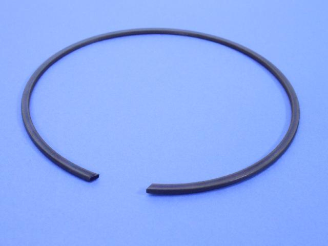 4412873 - Automatic Transaxle 4 Speed: Reverse Clutch Snap Ring for Chrysler: 200, 300, 300M, Concorde, Pacifica, PT Cruiser, Sebring, Town &amp; Country, Voyager | Dodge: Avenger, Caravan, Challenger, Charger, Dakota, Durango, Grand Caravan, Intrepid, Journey, Magnum, Neon, Nitro, Ram 1500, Stratus | Jeep: Liberty, Wrangler | Ram: 1500, C/V, Dakota, ProMaster 1500, ProMaster 2500, ProMaster 3500 Image