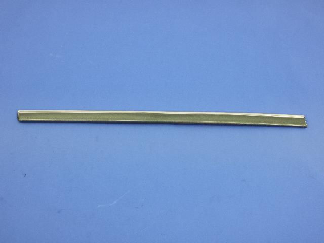 WG20DA4AC - Exterior Ornamentation: Rear Door Molding, Right for Chrysler: 300 | Dodge: Charger, Magnum Image