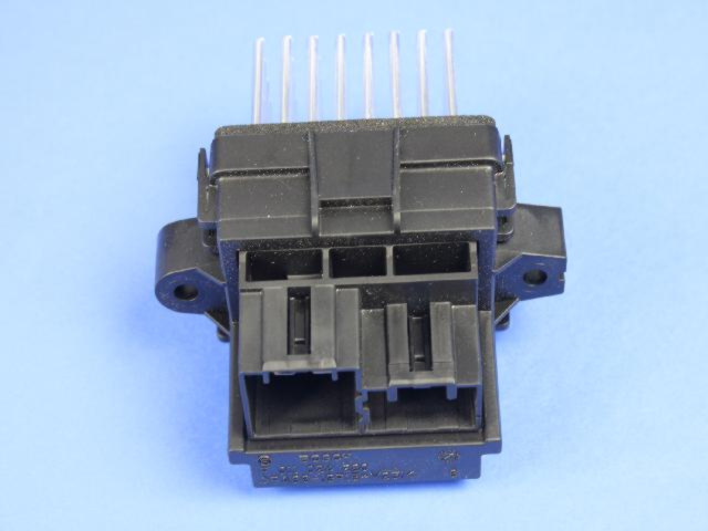その他 SK 2008-2025 Mopar Power Module 68379071AA | My Mopar Parts