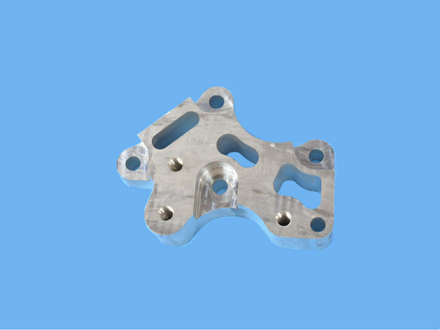 68247526AA - 1.4L Turbo; Engine: Engine Support for Fiat: 500X | Jeep: Renegade Image