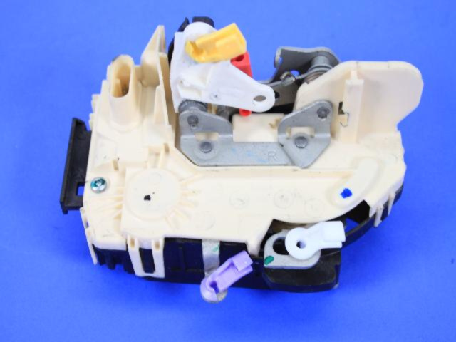 68079094AC - Doors, Door Mirrors and Related Parts: Front Door Latch, Right for Dodge: Ram 1500, Ram 2500, Ram 3500 | Ram: 1500, 1500 Classic, 2500, 3500 Image