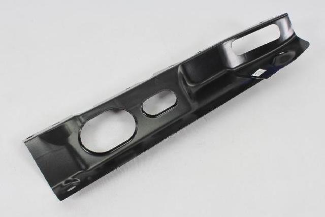 68193228AA - Body Sheet Metal Except Doors: D Pillar Panel, Right for Dodge: Ram 1500, Ram 2500, Ram 3500 | Ram: 1500, 1500 Classic, 2500, 3500 Image