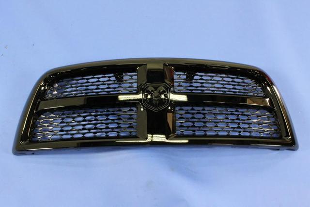 6NE83TZZAA - Exterior Ornamentation: Radiator Grille for Ram: 2500, 3500 Image