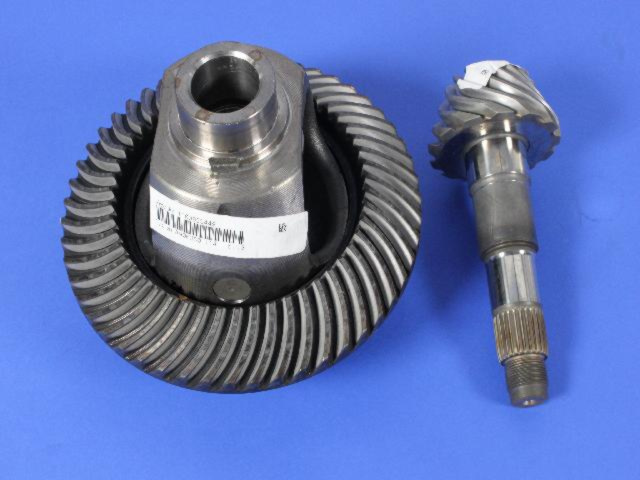 68019087AA - Rear Wheel Drive; Differential and Drive Line: Rear Axle Differential for Dodge: Sprinter 2500, Sprinter 3500 Image