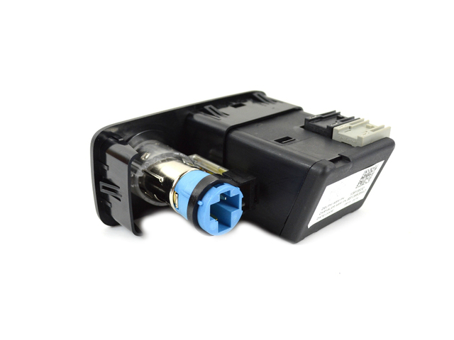 68139535AD - Interior Trim: Hub Reflector for Jeep: Cherokee Image